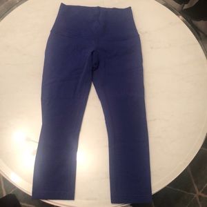 Lululemon wunder under